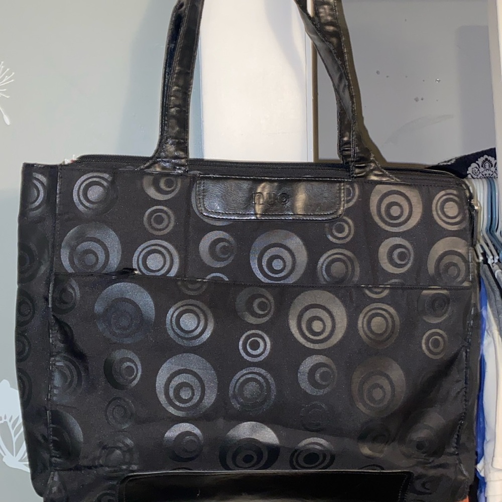 Nuo laptop carrying bag with soft padded inside for protection